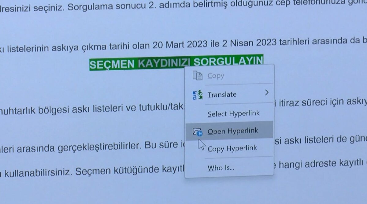 “ YSK İLE İLGİLİ SİTE GOV.TR UZANTISI İLE BİTMİYORSA İHBAR EDİLMELİ "<br>İTÜ Bilgisayar Mühendisliği Bölüm Başkanı Prof. Dr. Burak Berk Üstündağ, “YSK örneğinde olduğu gibi çok büyük bir grup, özellikle 'oltalama' ile ilgili olan siber girişimlerden maalesef etkileniyor. 'Oltalama' dediğimiz şey bir e-posta içeriği olabilir ya da sitesinin kendi içerisinde uzantısı olabilir. Buraya girdiğiniz zaman sizin kişisel verilerinizi toplamak, sizden para almak amaçlanıyor. Herhangi bir link geldiği zaman önce bu linkin gerçek kurumun linki olup olmadığını kontrol etmemiz gerekiyor. En çok yapılan hata görünen isime aldanmak oluyor. Bu linklerde görünen isim ile arkasında onun yönlendirdiği bağlantı birbirinden farklı şeyler. Bunu anlamanızın yolları var. İşletim sistemine girdikten sonra fare üzerinden sağa tıklıyorsunuz onun linkini görüyorsunuz. Örneğin YSK ile ilgili bir site 'gov.tr' uzantısı ile bitmiyorsa 'tr.gov, gov.com' gibi sonlar ile bitiyorsa bunlarla ilgili ihbar yapılması gerek. Birisi ihbar ettiği zaman, bu siber güvenlik hizmeti sağlayanların laboratuvarına düşüyor. Laboratuvar ortamında analiz edildikten sonra mağdur olanları bilgilendiriyorlar " dedi.