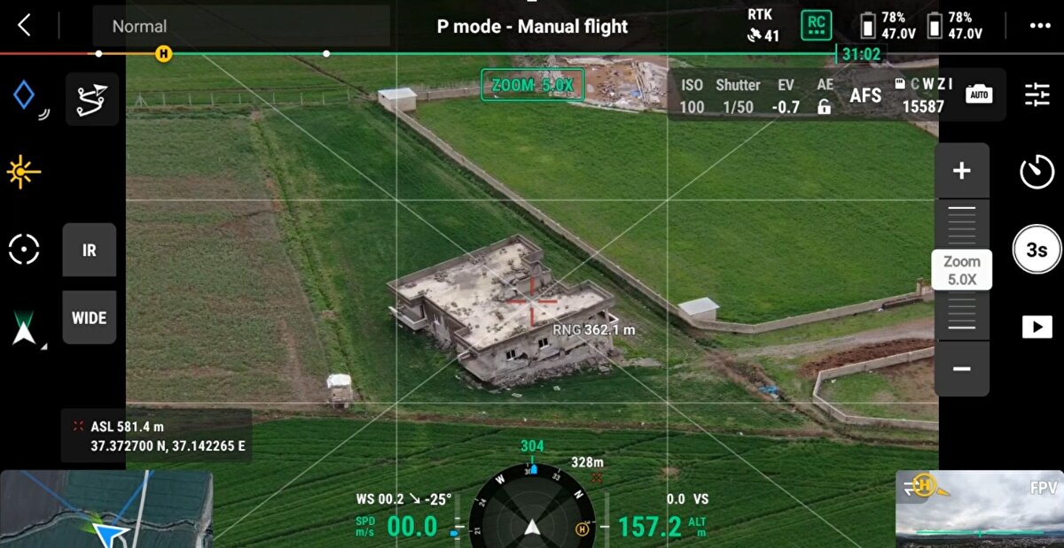 Prof. Dr. Cengiz Yıldırım, araştırmaya ilişkin yaptığı açıklamada, depremlerin ardından ekip oluşturarak 1 Mart'ta bölgeye hareket ettiklerini söyledi.<br><br>Projeyle, bir deprem yüzey kırığının baştan sonuna kadar örneğini çıkardıklarını belirten Yıldırım, "İlk depremde 300 kilometre, ikinci depremde yaklaşık 100 kilometre boyunca kesintisiz olarak üç boyutlu yüksek çözünürlüklü ve yüksek yersel doğrulukta yüzey kırığını haritalandırdık. Bu çalışma daha önce Türkiye'de bu kadar yüksek çözünürlükte hiç yapılmamıştı. Dünyada da bizim ulaştığımız çözünürlüğe ulaşılmadı. Amacımız yüzey kırığını en küçük kılcal çatlaklarına kadar birincil ve ikincil yapıları olmak üzere haritalamak, bunun üzerindeki yer değiştirmeleri belirlemekti." dedi.