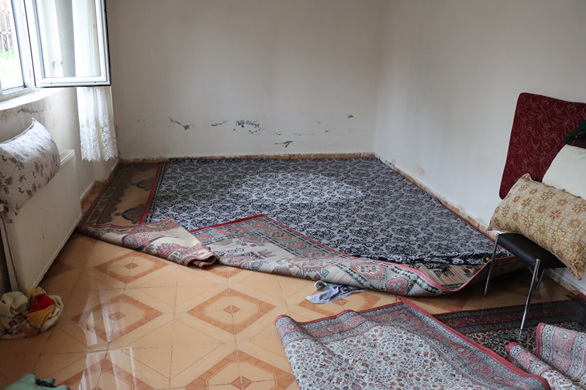 Beyazsu mesire alanında su baskınları oluştu, piknik ve dinlenme tesisleri su altında kaldı. Nusaybin Kaymakamı ve Belediye Başkan Vekili Ercan Kayabaşı ve DSİ 102. Şube Müdürü Alaattin Akgül bölgede incelemede bulundu.<br><br>