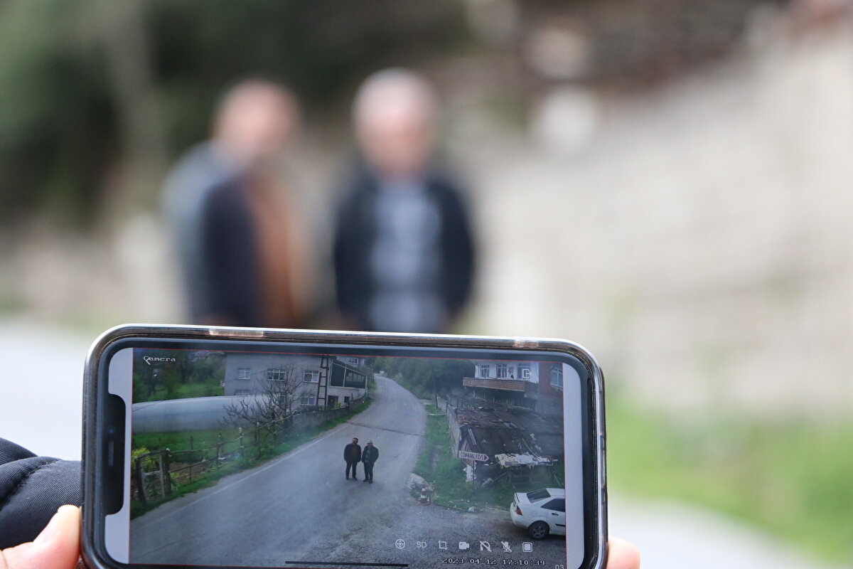 Para problemimiz olmuyor. Gurbetçilerimiz de daima destek oluyor. Kamera sistemini de bütün köylünün desteğiyle yaptık" diye konuştu.