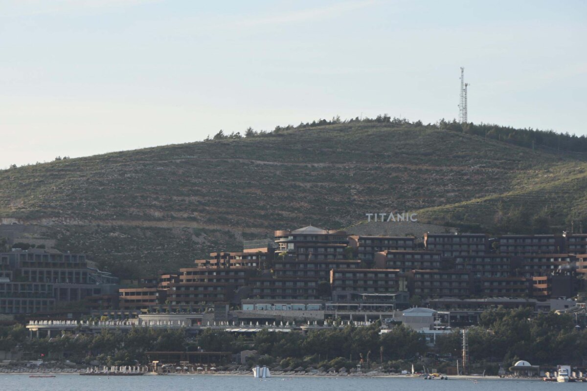 Bodrum'da 125 bin fidan dikilirken, Muğla genelinde ise toplam 235 bin fidan toprakla buluşturuldu. Yangının ardından 21 ay sonra bölge yeniden yeşillenmeye başladı. 