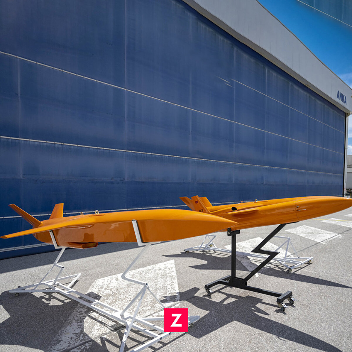 İnsansız Hava Araçları Mühendislik Direktörü Bülent Korkem, ANKA-3'ün kuyruksuz bir konfigürasyon olduğunu ve bunun sağladığı farklı avantajlar bulunduğunu söyledi.