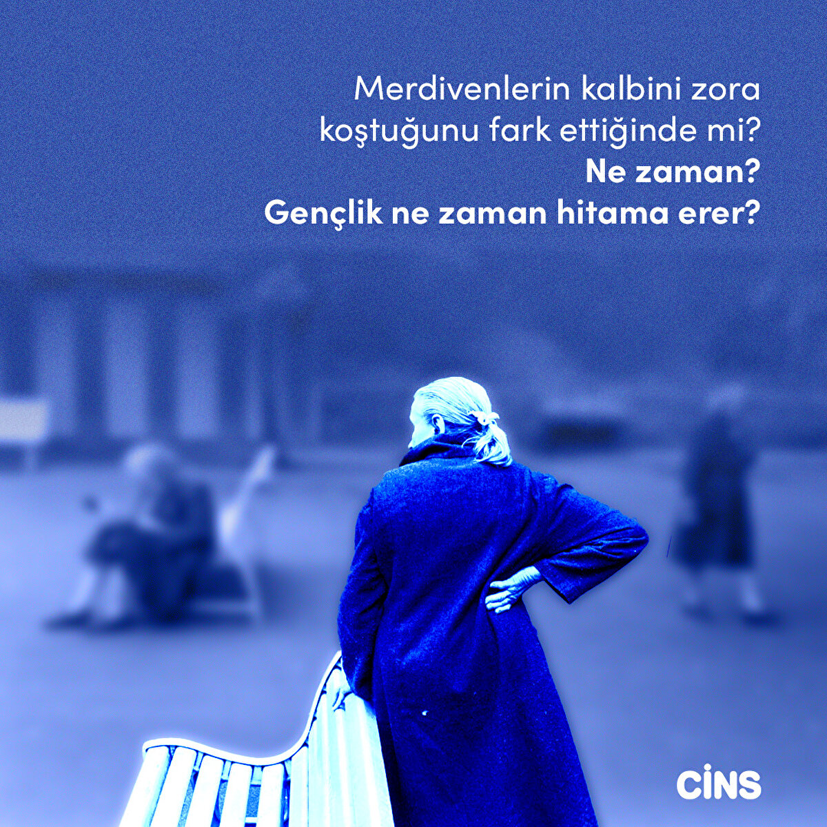 Merdivenlerin kalbini zora koştuğunu fark ettiğinde mi? Ne zaman? Gençlik ne zaman hitama erer?