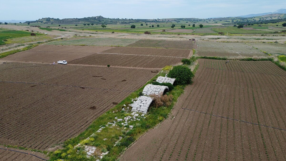 Sadece arkeoloji ya da doğa meraklıları değil, yöreye gelen birçok turistin ziyaret rotası üzerinde olabilir.