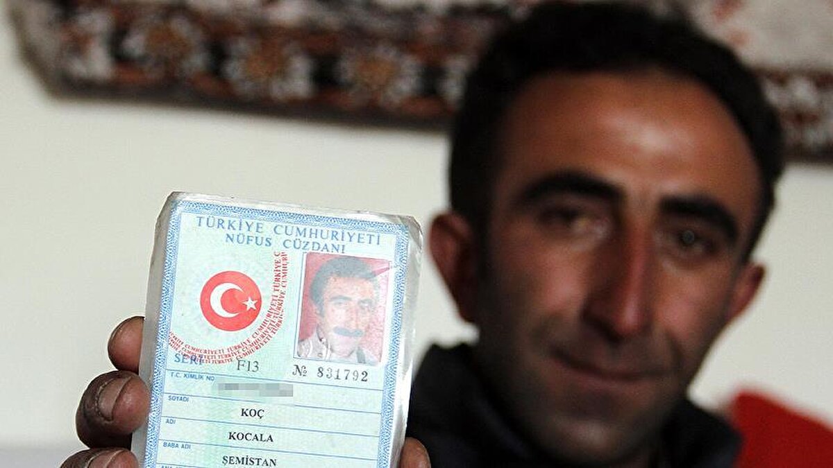 Ardahan'da yaşayan Kocala, Gençola ve Gençkala kardeşler de isimleri ile dikkati çekiyor. Kocala Koç, kendilerinden önce doğan 6 kardeşin vefat ettiğini bu yüzden ailesinin kendilerine bu isimleri verdiğini ifade ediyor. Babasının isim tavsiyelerini köydeki bir hocadan aldığını belirten Kocala Koç, "Bu isimler manalarında da ifade edildiği gibi 'kocasın', 'genç kalsın' ve 'genç olsun'" diye ifade ediyor.