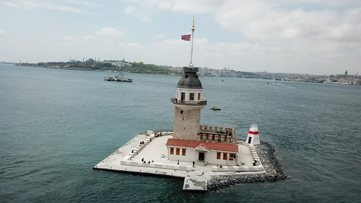 Mümine Yüce, "Eski hali de güzeldi ama şimdi daha güzel. Bakım gerekiyordu yapıldı. İnşallah bittiği zaman tekrar gelip görürüz" dedi.