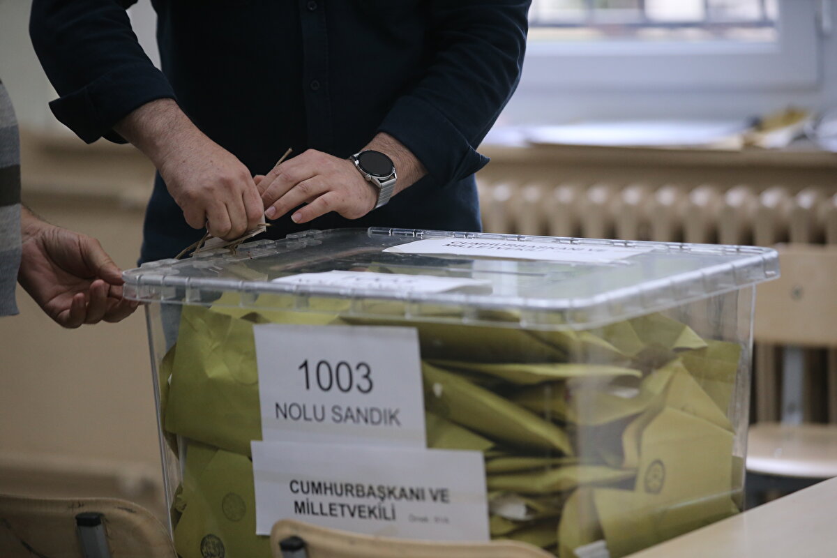 Erzurum, Malatya, Sivas, Konya ve Düzce de Cumhurbaşkanı Erdoğan`a en çok oy veren iller listesinde üst sıralarda.<br><br>Erzurum 68,59 Malatya 69,39 Sivas 69,40 Konya 68,94 Düzce 68,60