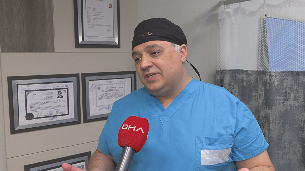 Henüz 15 yaşında 15 saatlik ağır bir ameliyat geçiren ve literatüre girecek olan Andrea ise topuklu ayakkabı giyebileceği günü iple çekiyor. Andrea, “Ameliyattan önce hayatım çok zordu. Yaşıtlarım gibi istediğim her şeyi yapamıyordum ve beğendiğim hiçbir ayakkabıyı giyemiyordum. Yürürken, efor halindeyken çok ağrım oluyordu. Çok mutsuzdum. Topuklu ayakkabı giymeyi çok hayal ediyordum. Ama hiçbir zaman giyemedim. Artık giyebileceğim için çok mutluyum. Doktor olmayı çok istiyorum, çünkü nasıl benim hayatımı değiştirdilerse; ben de insanların hayatını o şekilde değiştirmek istiyorum" dedi.<br>