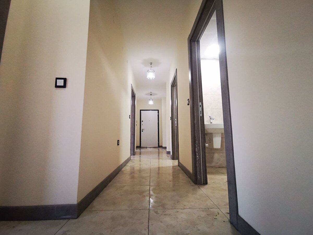 TOKİ uzmanı inşaat mühendisi Hasan Çolak da çalışmaların aralıksız sürdüğünü belirtti.<br><br>