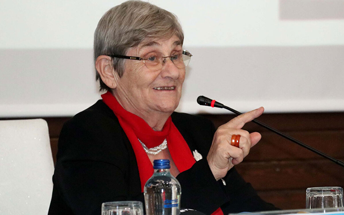 PROSTAT VE MEME KANSERİ GELİŞME RİSKİNİ AZALTIYOR<br><br><br>Tiroid bezinin sağlıklı bir şekilde çalışmasını sağlamaktadır. Tiroid, prostat ve meme kanseri gelişme riskini azaltır. Üreme sağlığına olumlu katkılarda bulunur ve bağışıklık sisteminin güçlenmesini sağlar.<br><br>