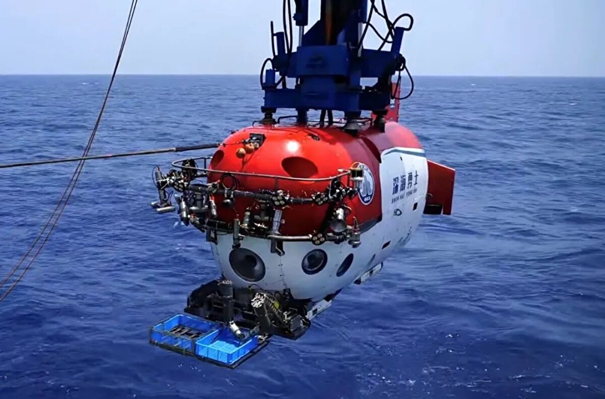 İki gemi enkazının benzer yaşta olduğu aralarında on deniz milinden biraz fazla mesafe bulunduğu belirtildi. Çin'de ilk kez aynı deniz alanında seyreden antik gemiler bulundu. Bu da bu rotanın önemini ve Deniz İpek Yolu'nun iki yönlü akışının derinlemesine incelenmesine yardımcı olması açısından büyük önem taşıyor.<br><br>