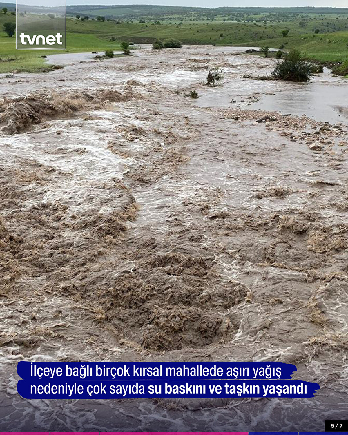 İlçeye bağlı birçok kırsal mahallede aşırı yağış nedeniyle çok sayıda su baskını ve taşkın yaşandı