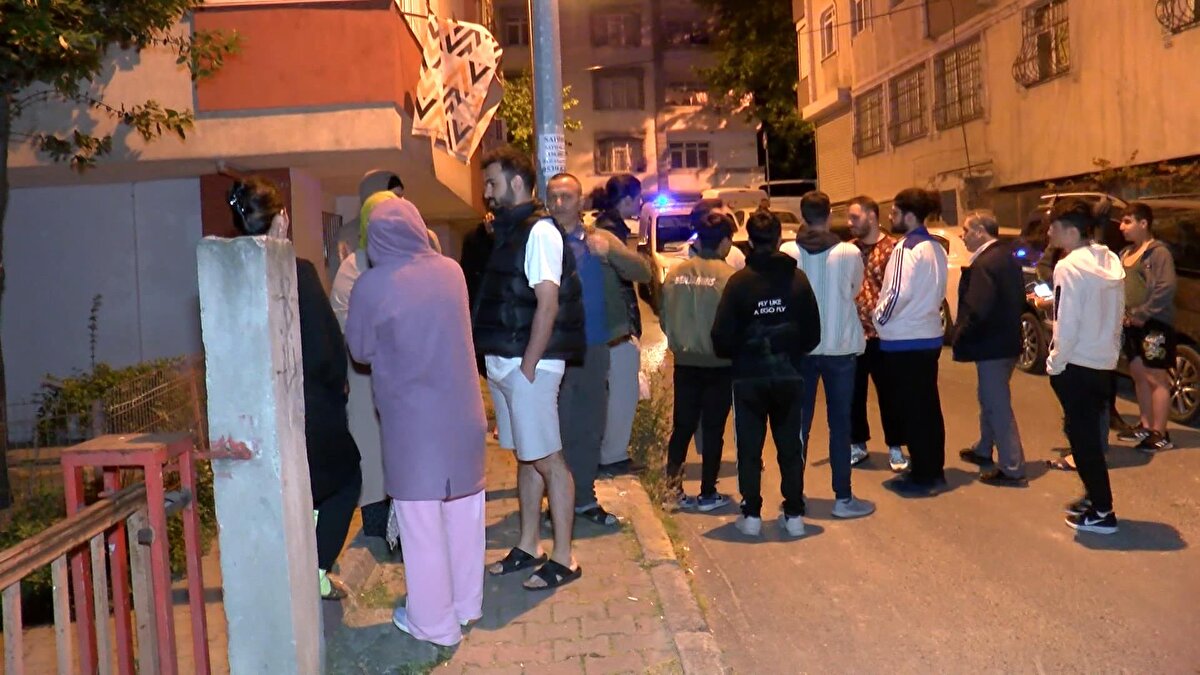 Haber verilmesi üzerine bölgeye polis, zabıta, itfaiye ve sağlık ekipleri sevk edildi.<br>