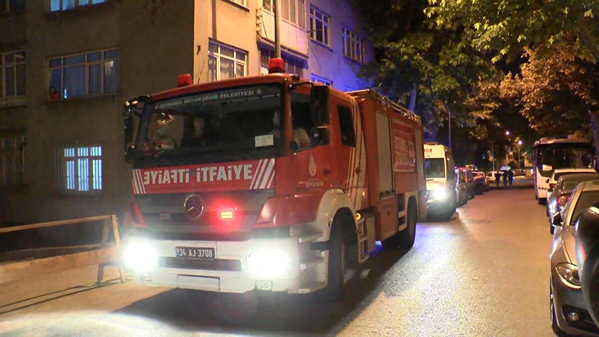 Toprak kaymasının yaşandığı alanda gündüz saatlerinde detaylı inceleme yapılacak.<br><br>