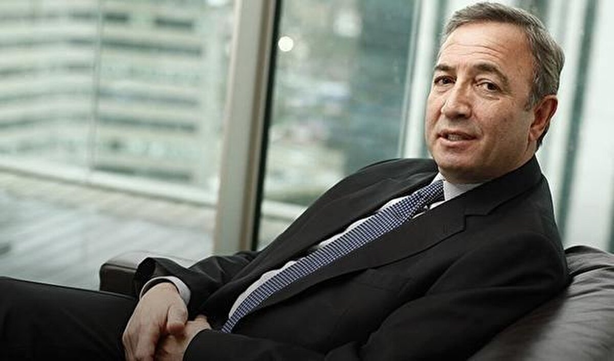 Hamdi Akın- Akfen Holding- 1 milyar 100 milyon dolar