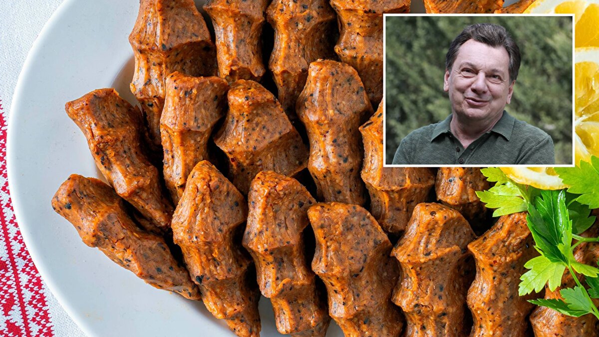 Ünlü gastronomi yazarı Vedat Milor, sosyal medya hesabından yaptığı paylaşımla yeni bir tartışmanın gündeme gelmesine neden oldu