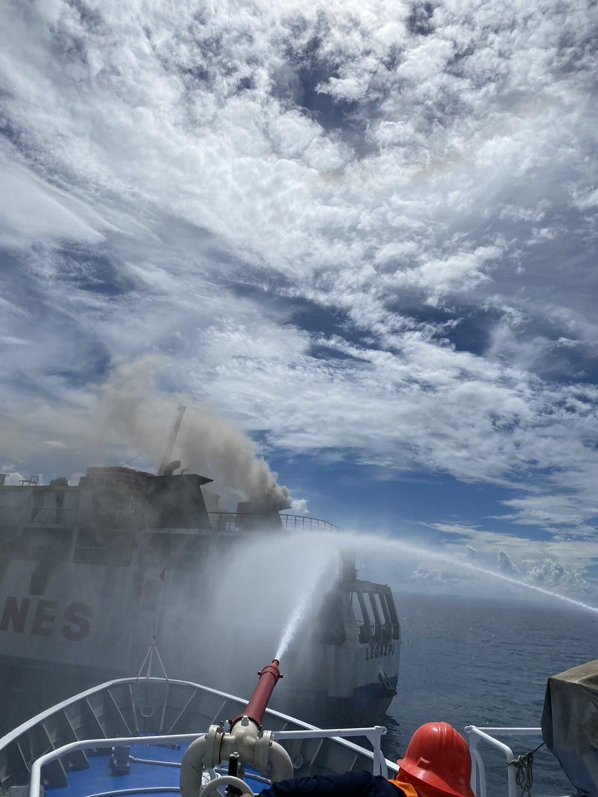 Yangının çıkış nedenine dair henüz bir açıklama yapılmazken, olayla ilgili soruşturma yapılacağı belirtildi