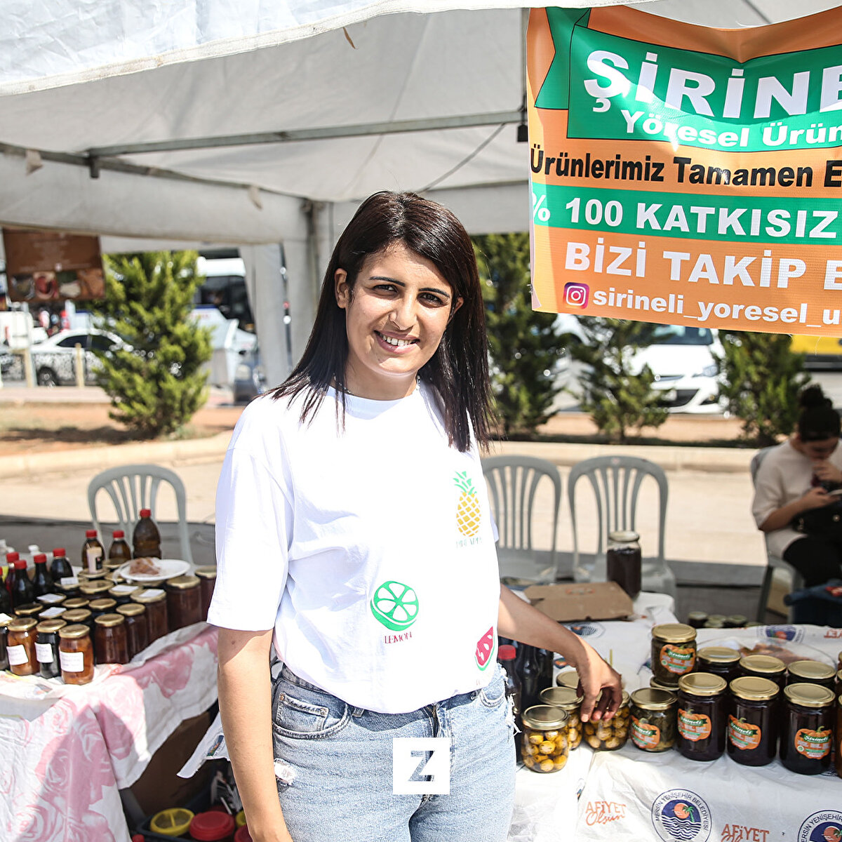 Yenişehir Belediyesince, Kahramanmaraş merkezli 6 Şubat'taki depremlerin yaralarının sarılması amacıyla "Dayanışma Stantları Etkinliği" düzenlendi.