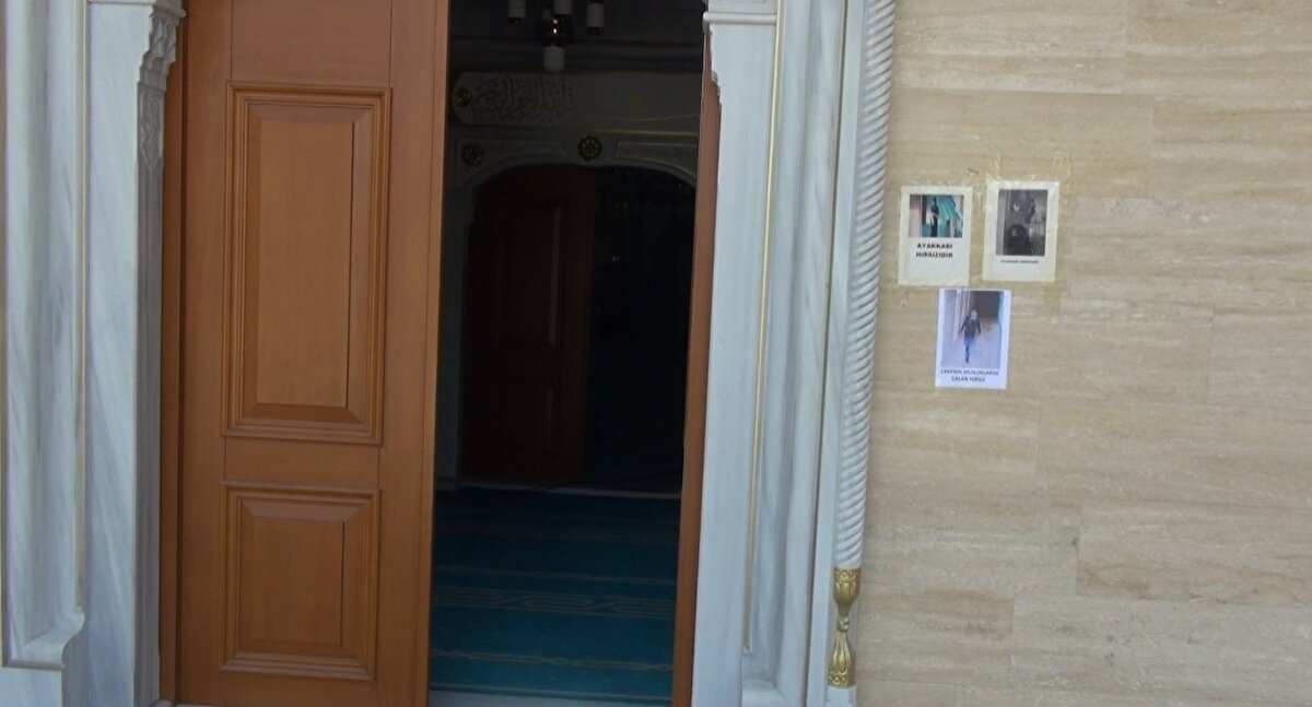 KAMERA GÖRÜNTÜLERİ İLE ORTAYA ÇIKTI <br>Akşam namazı için şadırvana gelenler, suların boşa aktığını ve muslukların yerinden söküldüğünü gördü. Cemaat, durumu caminin imamı ve müezzinine bildirdi. Kamera görüntülerini izleyen müezzin, muslukların bir kişi tarafından çalındığını gördü.