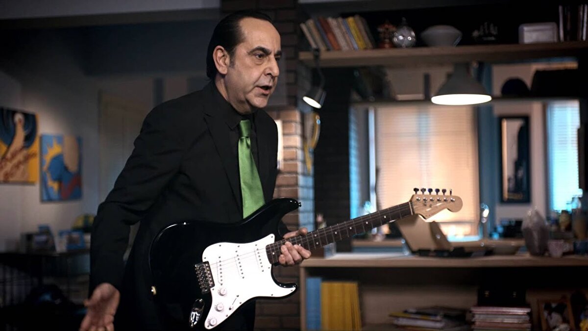 Tüp aracılığı ile solunum cihazına bağlanan hastanın ciğerlerine hava ile birlikte ekstra oksijen de pompalanır.