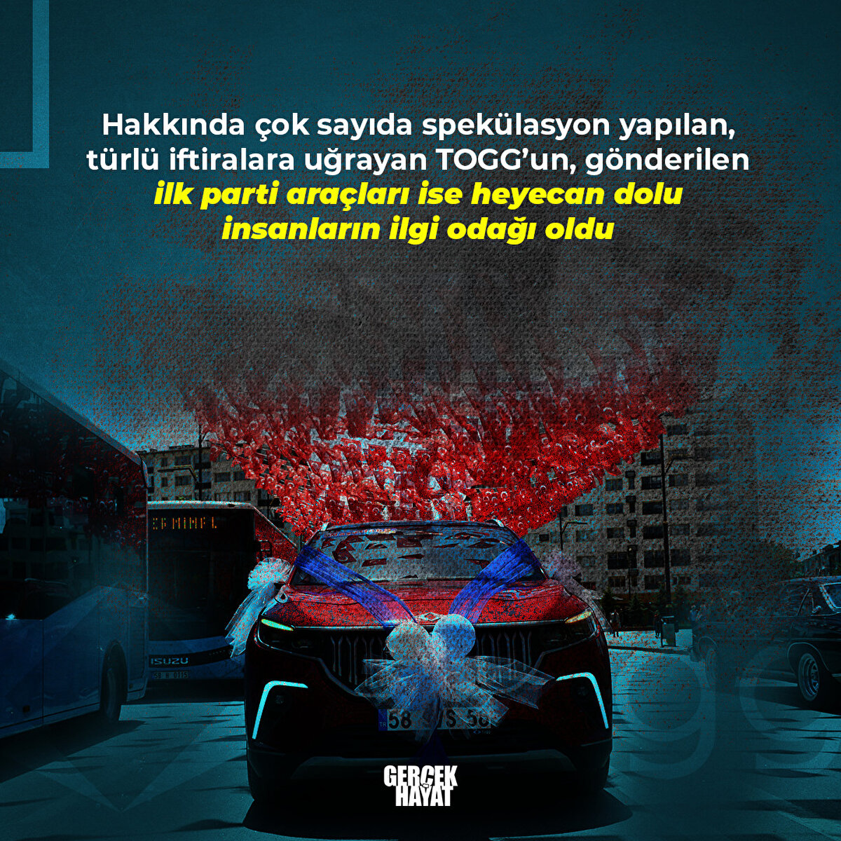 TOGG’un, gönderilen ilk parti araçları ise heyecan dolu insanların ilgi odağı oldu