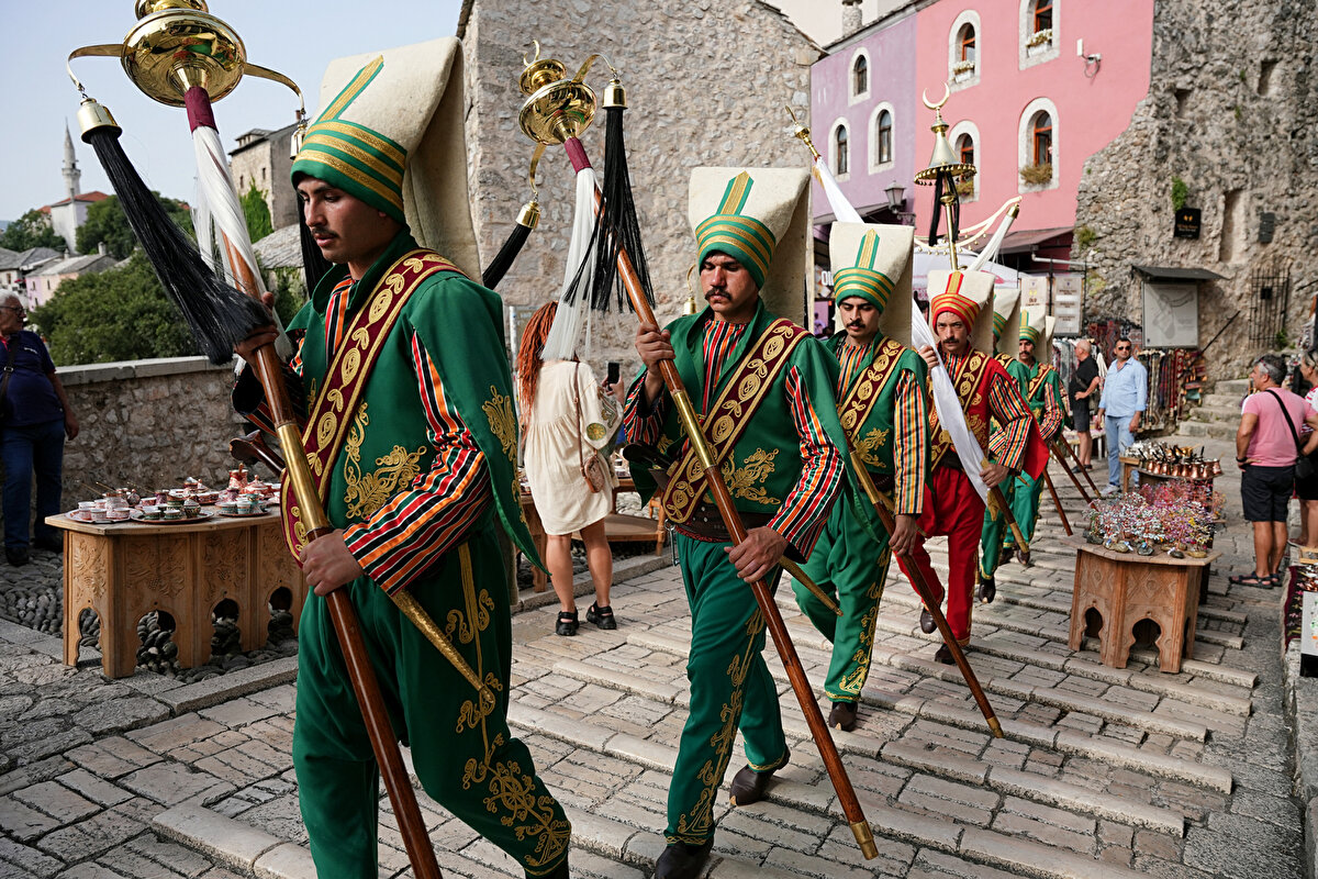 Milli Savunma Bakanlığı Mehterân Birliği, Donji Vakuf şehrinde düzenlenecek Ayvaz Dede Şenlikleri'nde de konser verecek.