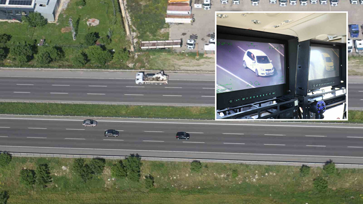 İstanbul'da 9 günlük bayram tatilinin ilk gününde, trafik kısmen rahatlasa da belirli noktalarda zaman zaman trafik yoğunluğu oluşuyor.<br><br>