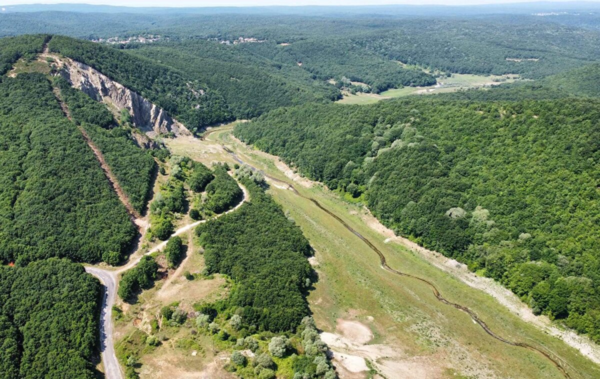 İstanbul Su ve Kanalizasyon İdaresi'nin (İSKİ) internet sitesindeki verilere göre, Kazandere'nin doluluk oranı yüzde 5.14, Pabuçdere'nin yüzde 3.91, Istrancalar'ın ise yüzde 33.28 ölçüldü. Pubuçdere ve Kazandere barajlarının büyük bir bölümü kururken, Kazandere'nin kuruyan bölümlerinde otlar çıktı, barajın yüzeyi yeşil renge büründü. Barajın kuruyan ve otlarla kaplanın kısmında ise besicilerin hayvanlarını otlattığı görüldü.
