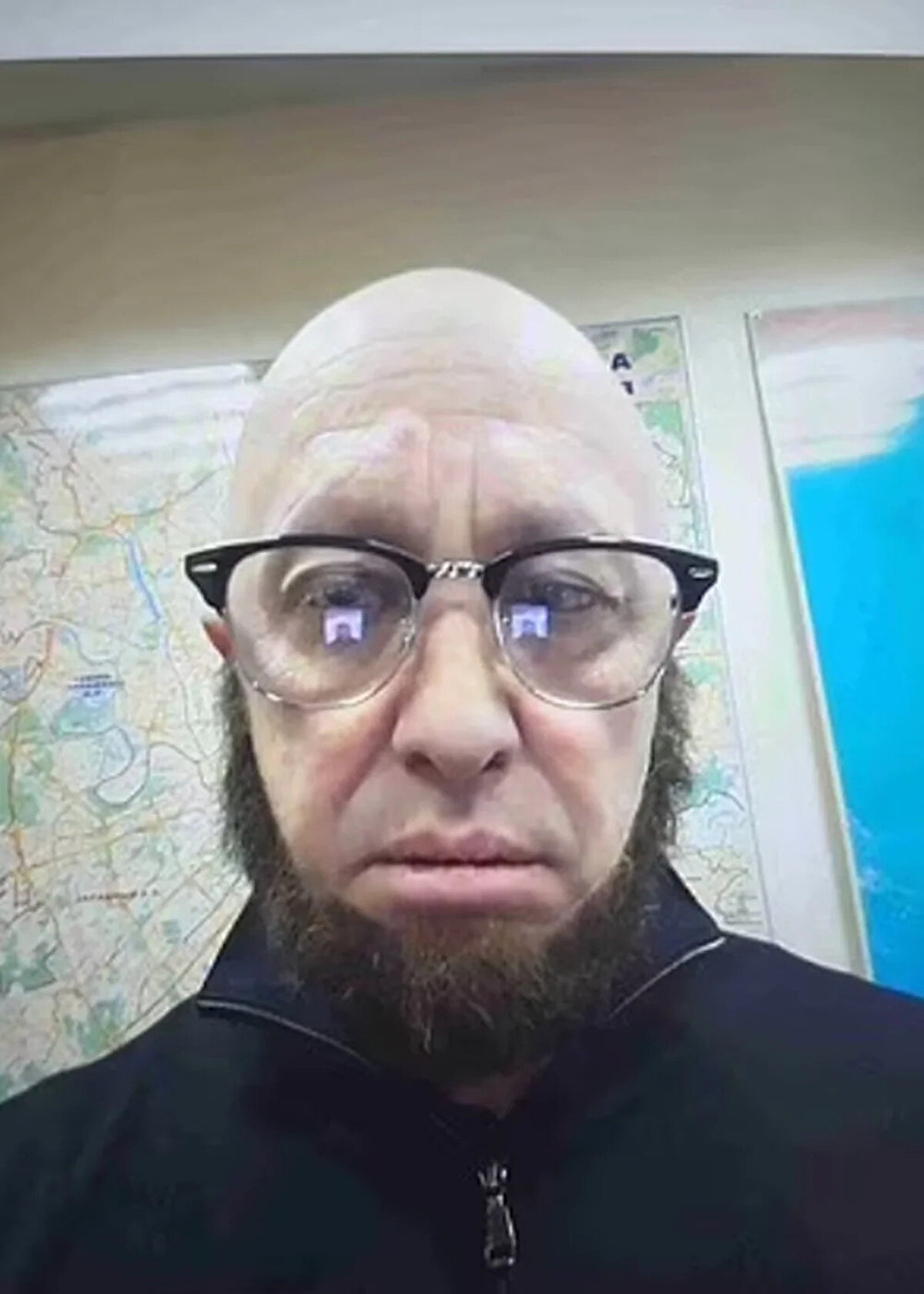 С бородой родится никто не дивится