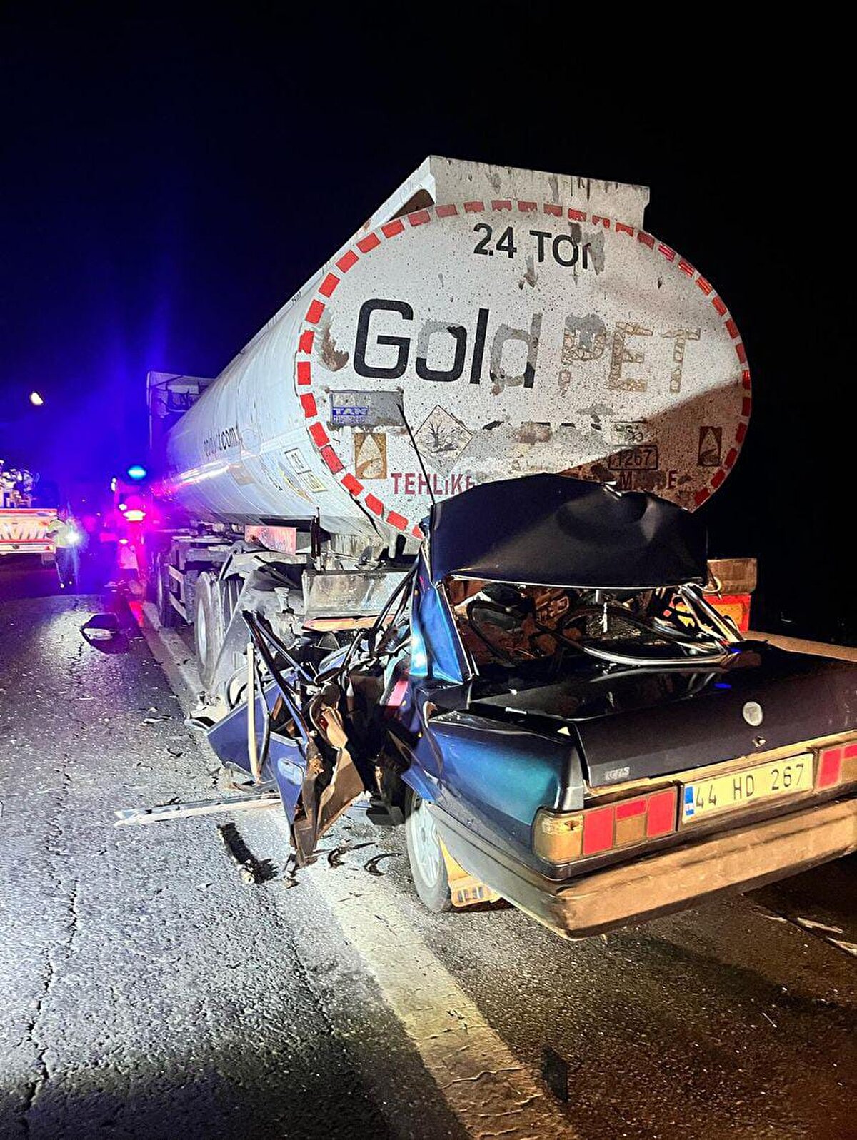 Tanker şoförü E.Ö. (49) gözaltına alınırken, kazaya ilişkin soruşturma başlatıldı. 