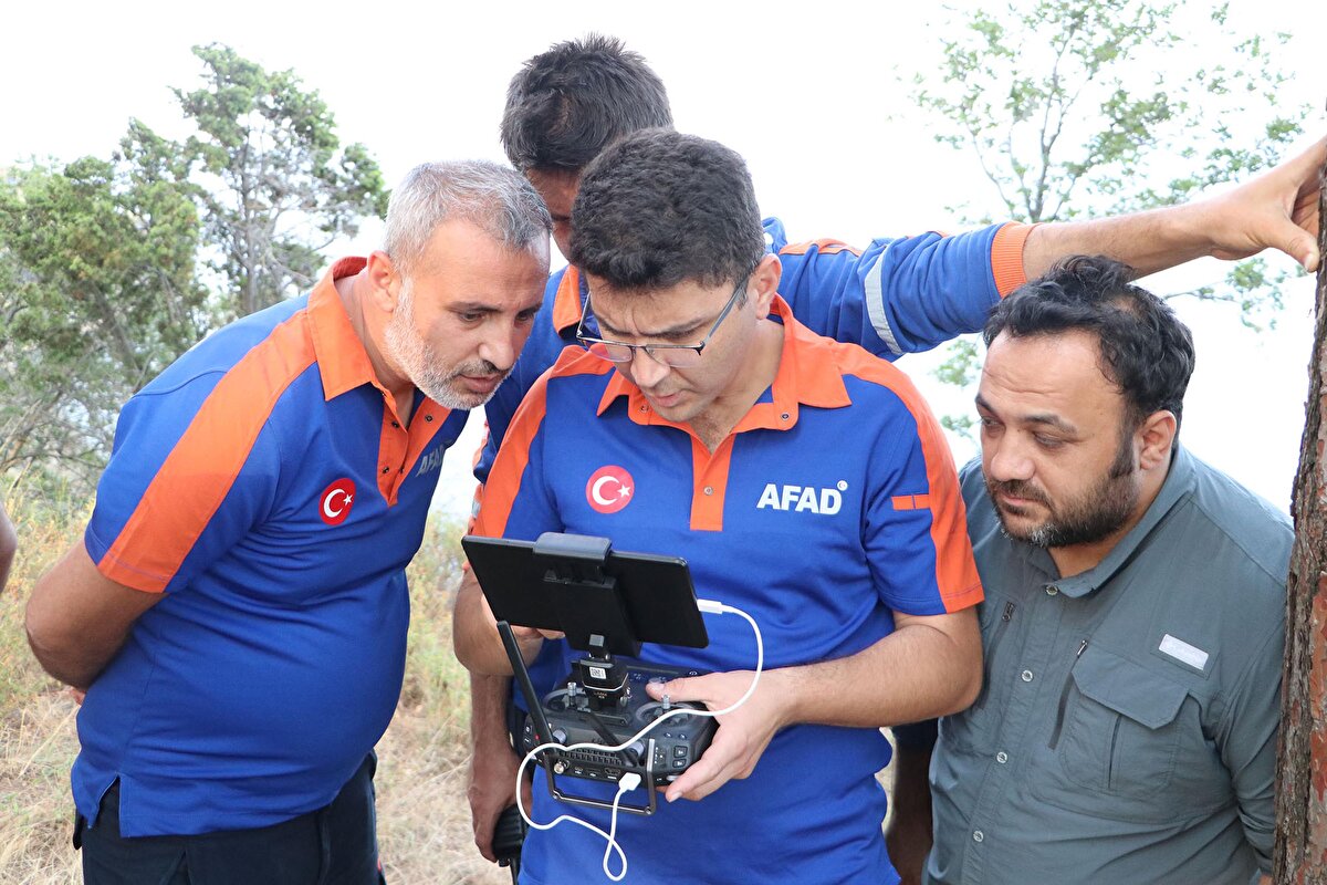 Erek, aracının düşmesi üzerine kendisinin de evine gittiğini anlattı.