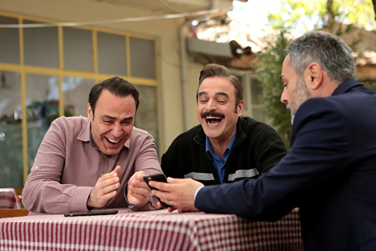 Ufuk Özkan, 2005 yılında evlendiği Anadolu Ateşi dansçılarından Nazan Güneş ile de geçen yıl anlaşmalı olarak boşanmıştı.