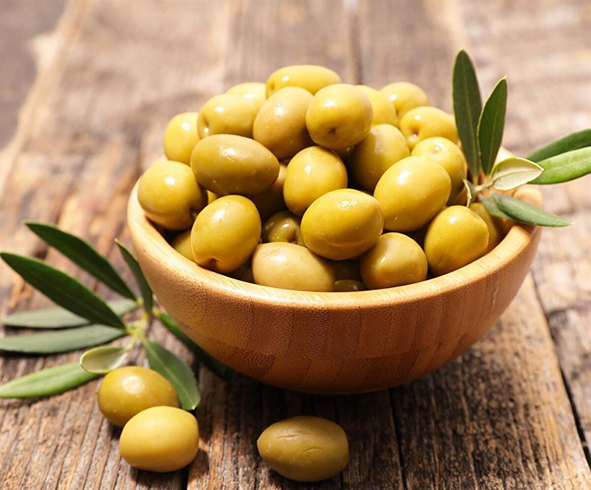 ESKİ<br><br>Yeşilzeytin <br><br>GÜNCEL<br><br>Yeşil zeytin