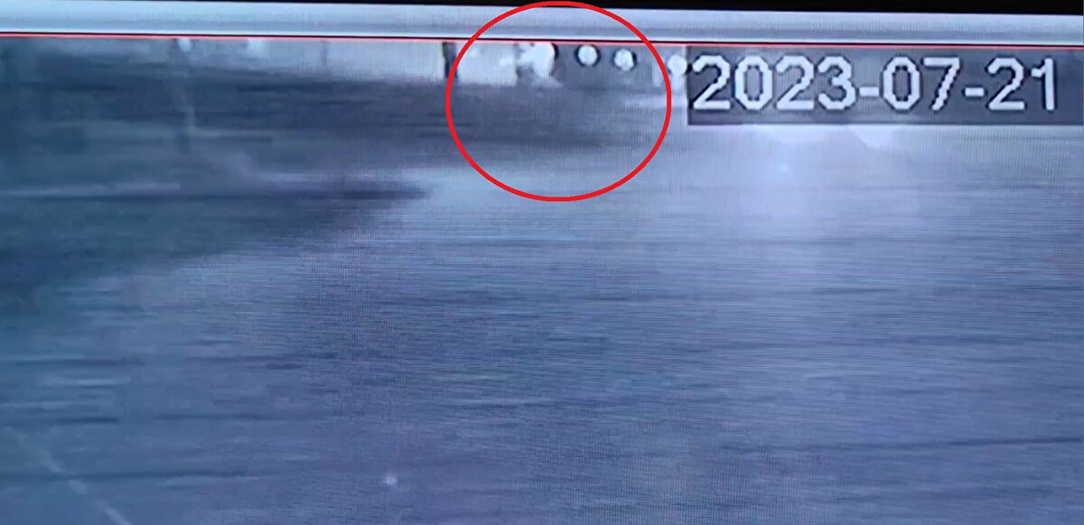 Olay yerine gelen itfaiye ekipleri ve çevredekileri vatandaşların çabasıyla sıkıştığı yerden kurtarılan Bayram Uras, sağlık ekiplerince olay yerinde yapılan ilk müdahalenin ardından İnegöl Devlet Hastanesi'ne kaldırıldı.<br><br>