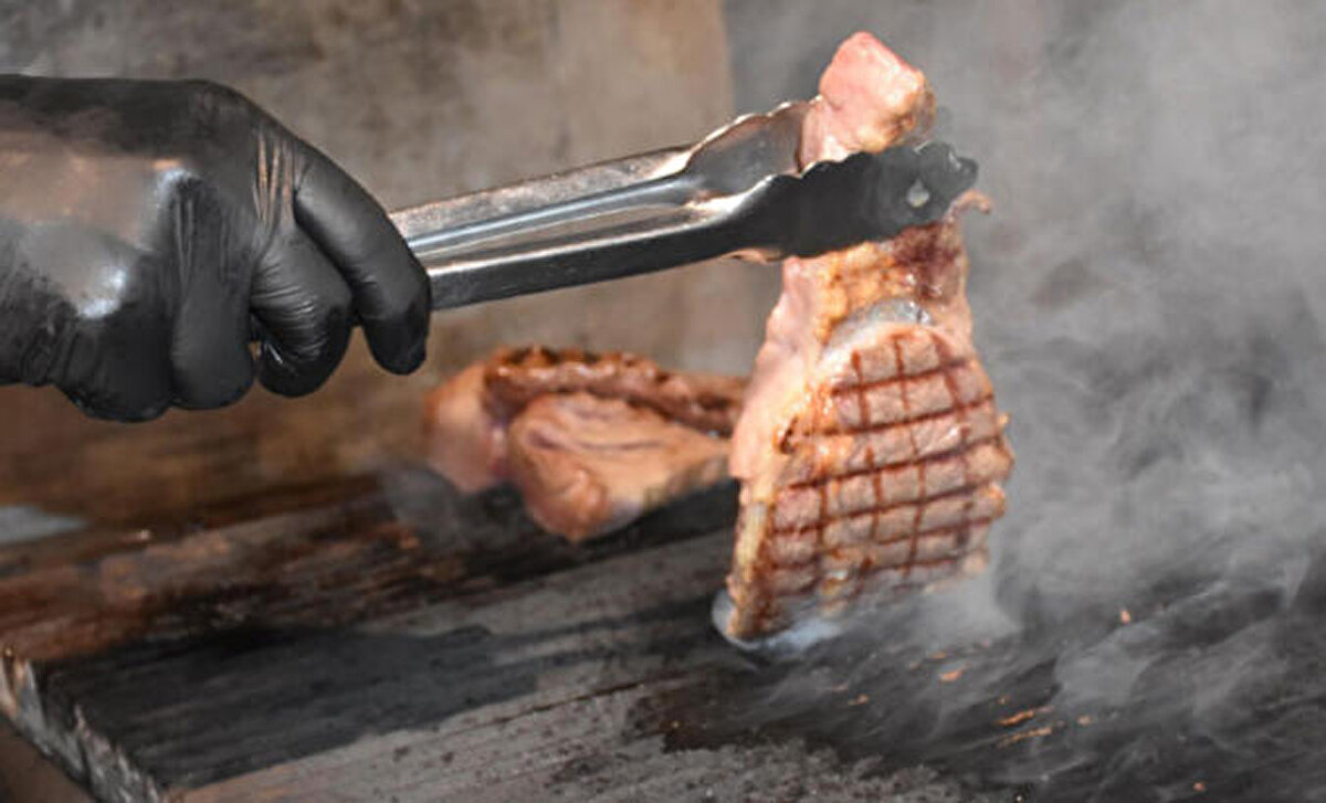 Mikrobiyal açıdan riski azaltmak için muhafaza koşullarına mutlaka özen gösterilmelidir" diye konuştu.  <br><br>