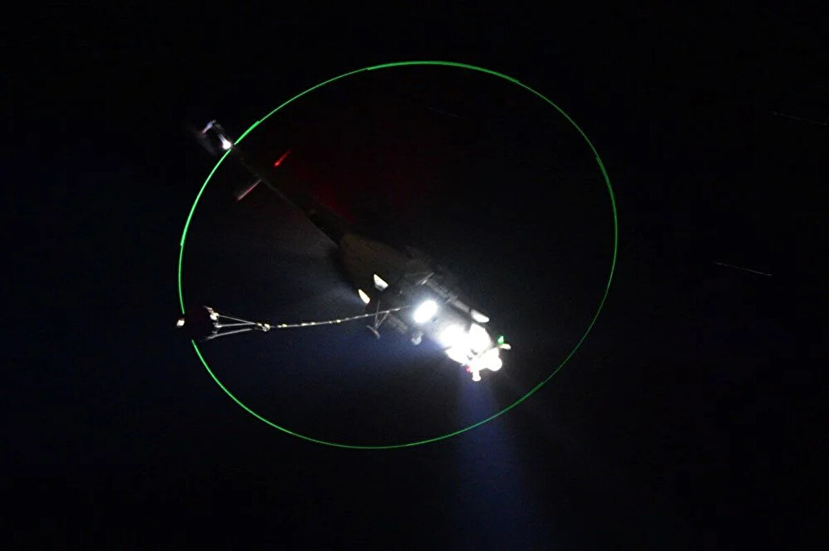 Yangın Beydağı Milli Parkı sınırları içinde olduğu için karadan ulaşım güçlükle sağlandı. Sarp arazi yapısı da ekiplerin müdahalesini güçleştirdi. Bu nedenle yangının en önemli unsurlarından biri olan karadan müdahale yapılamadı.Hava araçlarıyla binin üzerinde sorti yapıldı, 800 tondan fazla su atıldı. Ancak yangın, başladığı noktaya yani Değirmendere mahallesine doğru yeniden ilerledi. Ekipler daha önce tahliye edilen evlerin çevresinde önlem aldı.<br><br><br><br>