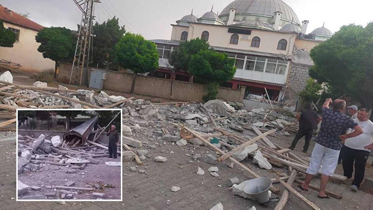 Sulakyurt ilçesine bağlı Güzelyurt köyünde yaklaşık 1 saat boyunca etkili olan fırtına nedeniyle köy camisinin minaresi bahçe ile enerji nakil hatlarının üzerine devrildi.