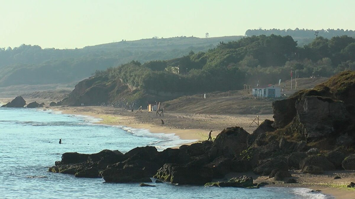 30 Temmuz Pazar günü dalış gerçekleştiren SAS timi, bahse konu mevkide en az 28 adet mühimmat tespit etti. Bu mühimmatlardan karaya çıkarılması mümkün vaziyette olan 8 tanesi teşhis ve imha için SAS timi tarafından karaya çıkarıldı. <br><br>1200 metrelik yarıçaplı sahada yerleşim yerlerinde ve plajlarda gerekli güvenlik tedbirlerinin alınmasından sonra sabah saatlerinde mühimmatın imha işlemi için çalışma başlatıldı.