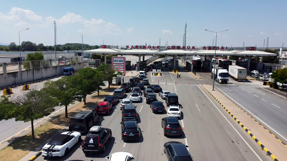 Haziran ayı ile birlikte Avrupa'nın çeşitli ülkelerinden Türkiye'ye gelip, tatil yapan gurbetçilerin, çalıştıkları ülkelerine dönüş yolculukları başladı. 