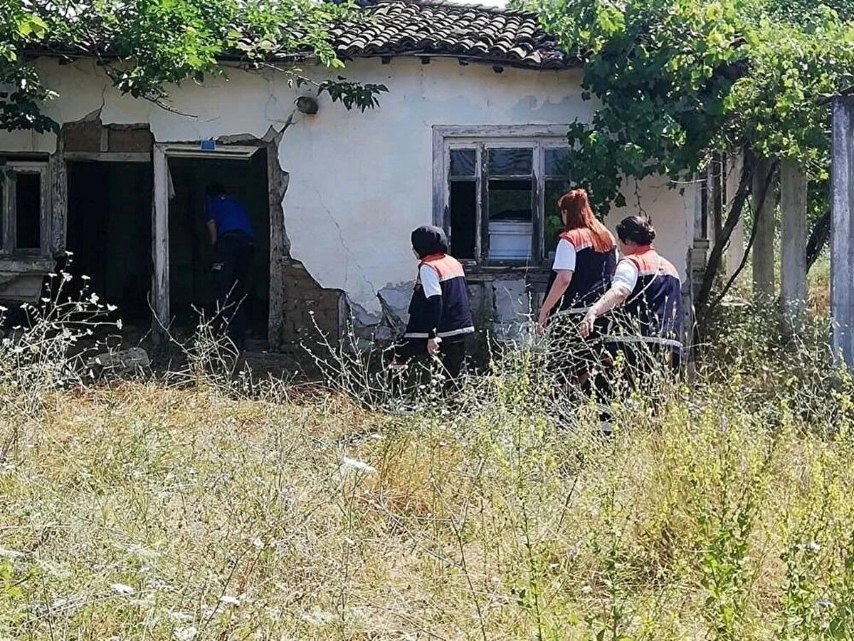 SORUŞTURMA SÜRÜYOR<br>Ailenin avukatı ise Korhan Berzeg'in kaybolmasına yönelik açılan soruşturmanın Bandırma Adliyesi'ne bağlı Gönen Cumhuriyet Başsavcılığı tarafından yürütüldüğünü ifade etti.