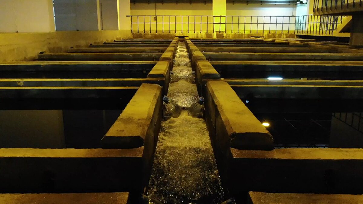 Vatandaşlarımızın insani tüketim amaçlı kullandığı sularda yaşanabilecek kesintilerin önüne geçmek amacıyla tedbirler alıyoruz" dedi. 