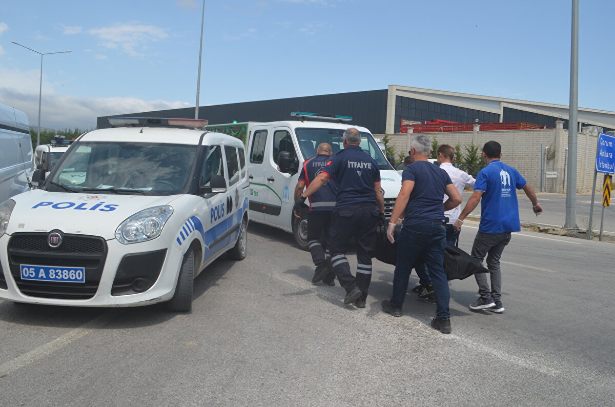 Kazanın ardından bir süre ulaşıma kapanan yol, araçların çekilmesi sonrası yeniden açıldı.