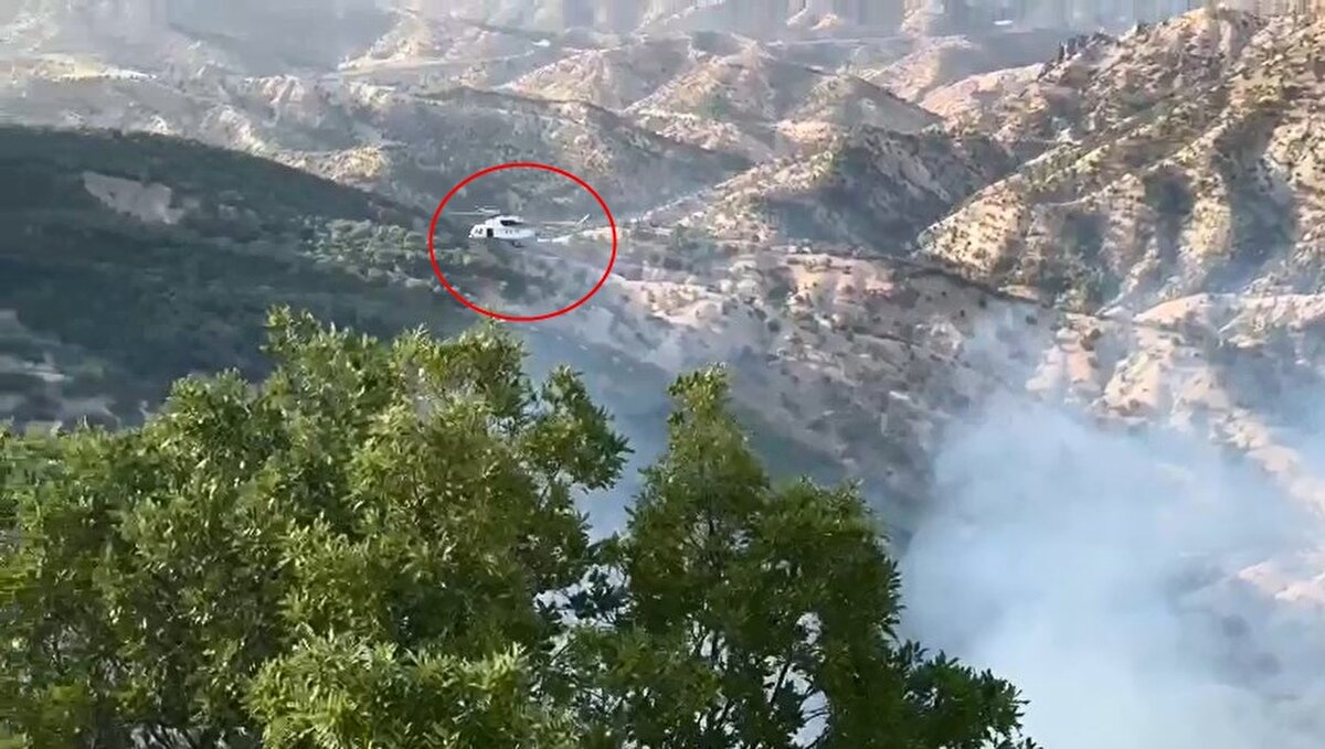 Köylülerin ihbarı üzerine bölgeye Bingöl Orman İşletme Müdürlüğü ve Genç Belediyesi itfaiye ekipleri sevk edildi.<br>