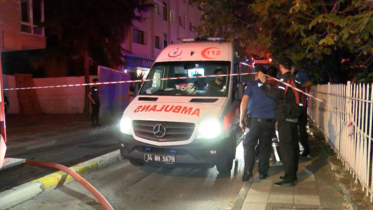 Çevredeki vatandaşların ihbarı üzerine, olay yerine çok sayıda itfaiye, sağlık ve polis ekibi sevk edildi. Polis ekipleri çevrede güvenlik önlemleri alırken, itfaiye ekipleri ise yangına müdahale etti.