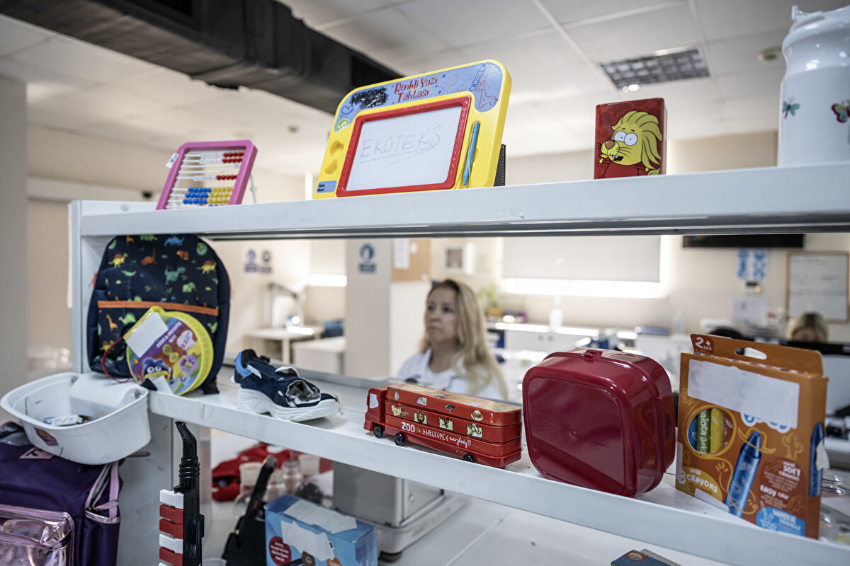 Tüketicileri bu konuda uyaran Özdemir, Bakanlığın tüm bunlara dikkat etmesinin hedefinde çocukları korumak olduğunu, bu yüzden çok hassas davranıldığını söyledi.<br>