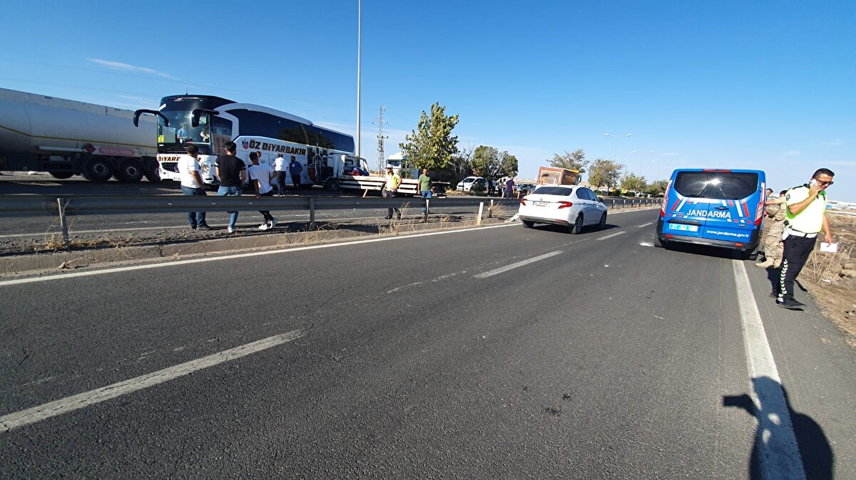 İhbarla olay yerine sağlık, polis ve jandarma ekipleri sevk edildi.