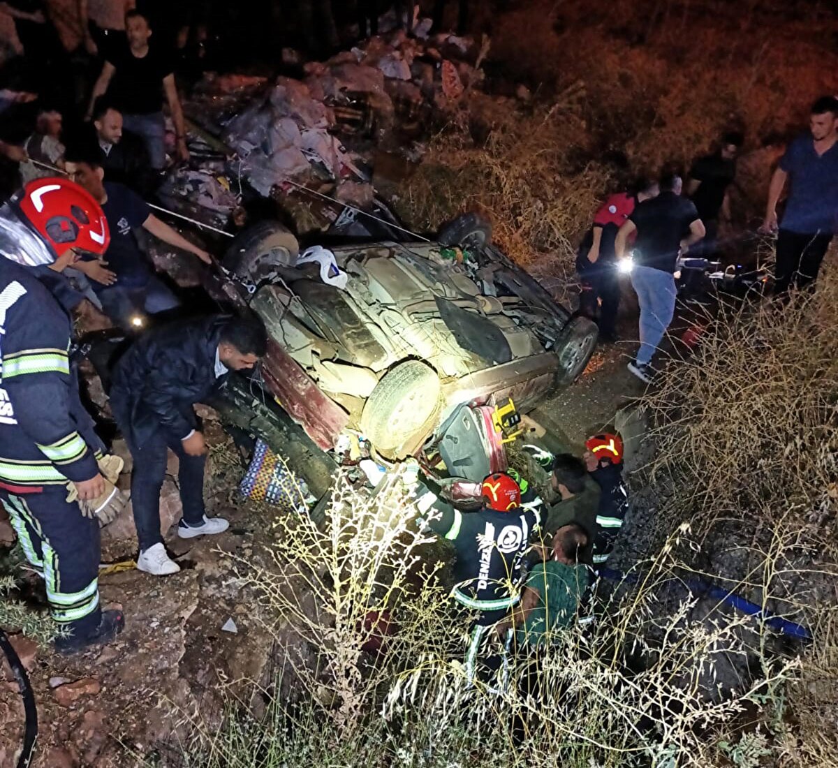 Yaralıların sağlık durumunun iyi olduğu öğrenilirken, kazayla ilgili soruşturma başlatıldı. Kazayla ilgili başlatılan soruşturma sürdürülüyor.