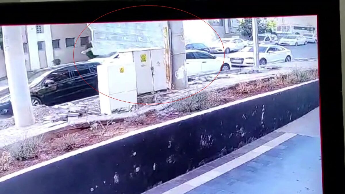 Olay, sabah saatlerinde Bağcılar Mahallesi 1108'inci Sokak'ta meydana geldi.