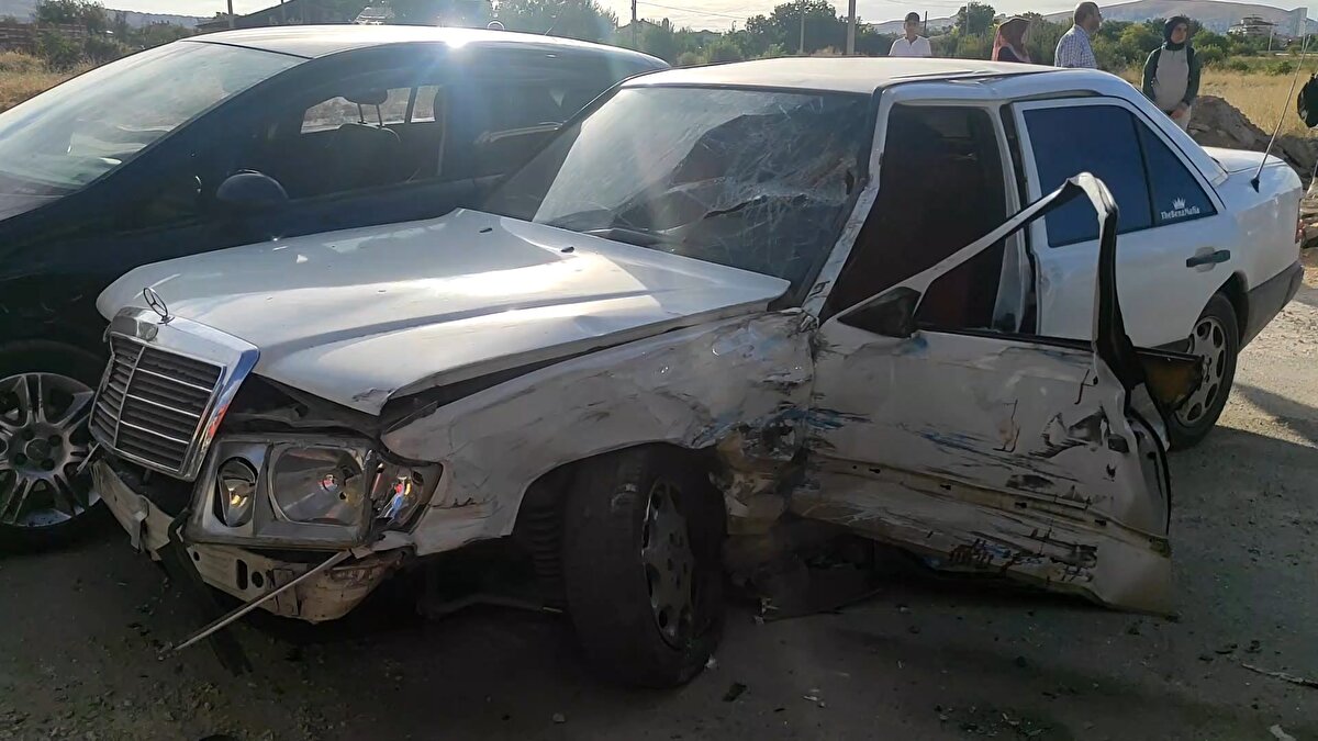 Yaralılar, ilk müdahalenin ardından çevredeki hastanelere kaldırılarak tedaviye alındı. 