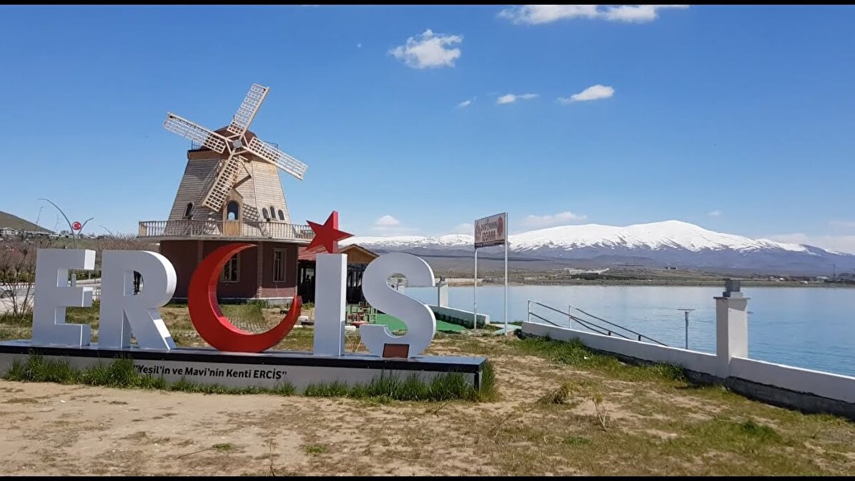 Erciş, Van <br>Nüfus: 173.606 kişi